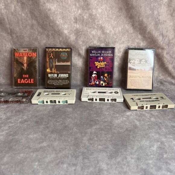 Cassette Tape Lot Waylon Jennings Willie Nelson Johnny Cash Kris Kristofferson - Picture 1 of 9